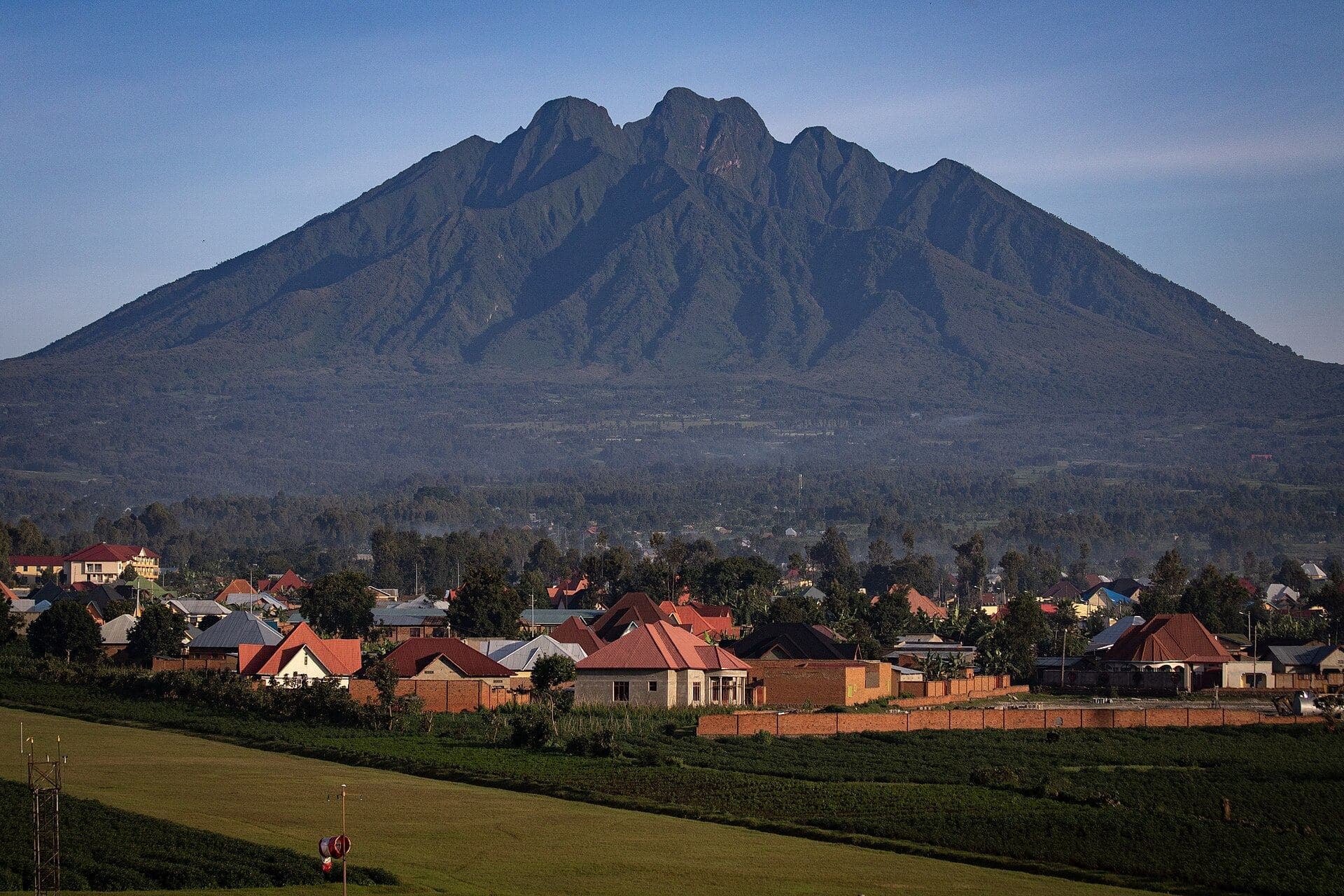 Un volcan des Virunga au-dessus de Musanze